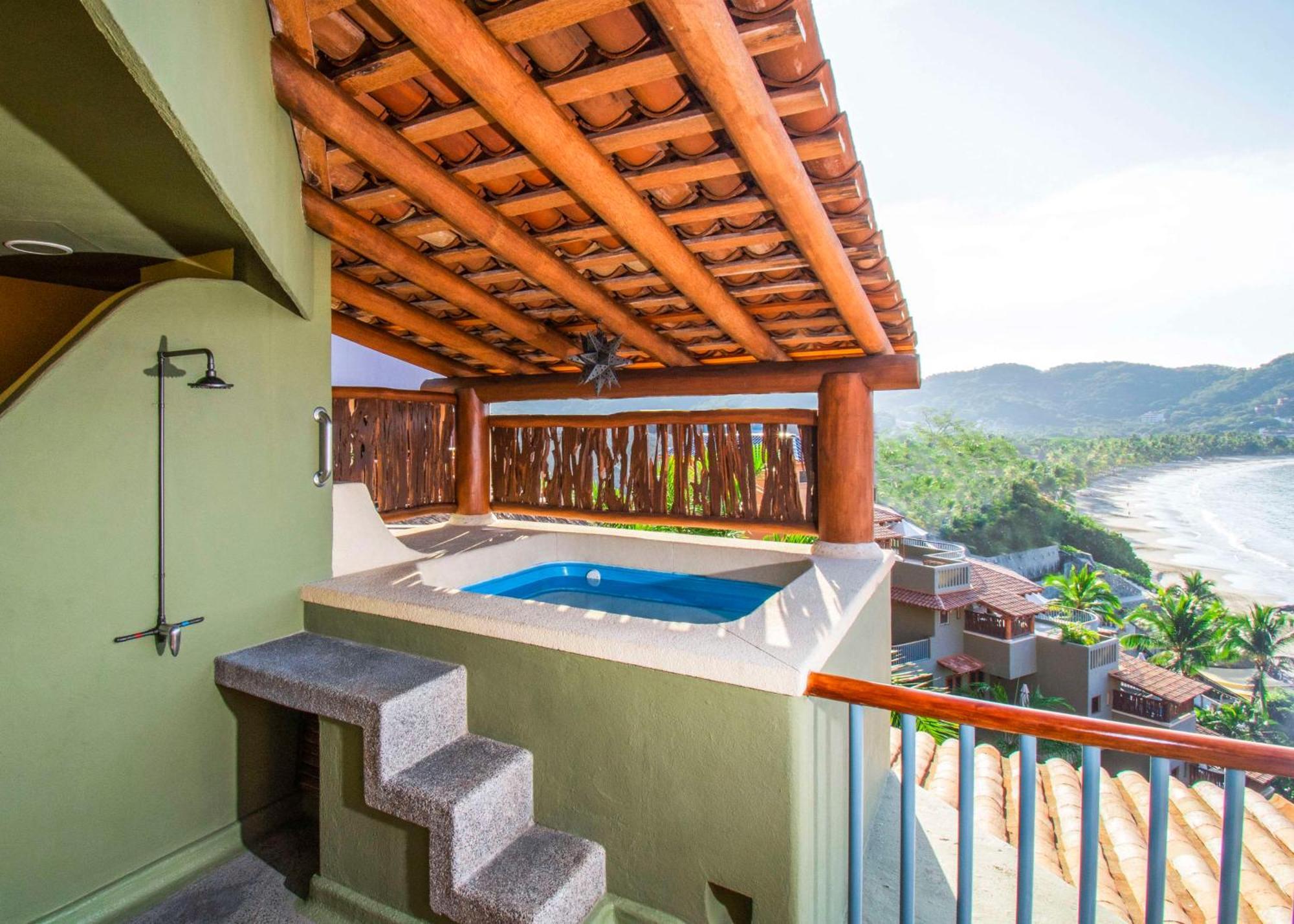 Hilton Grand Vacations Club Zihuatanejo Otel Dış mekan fotoğraf