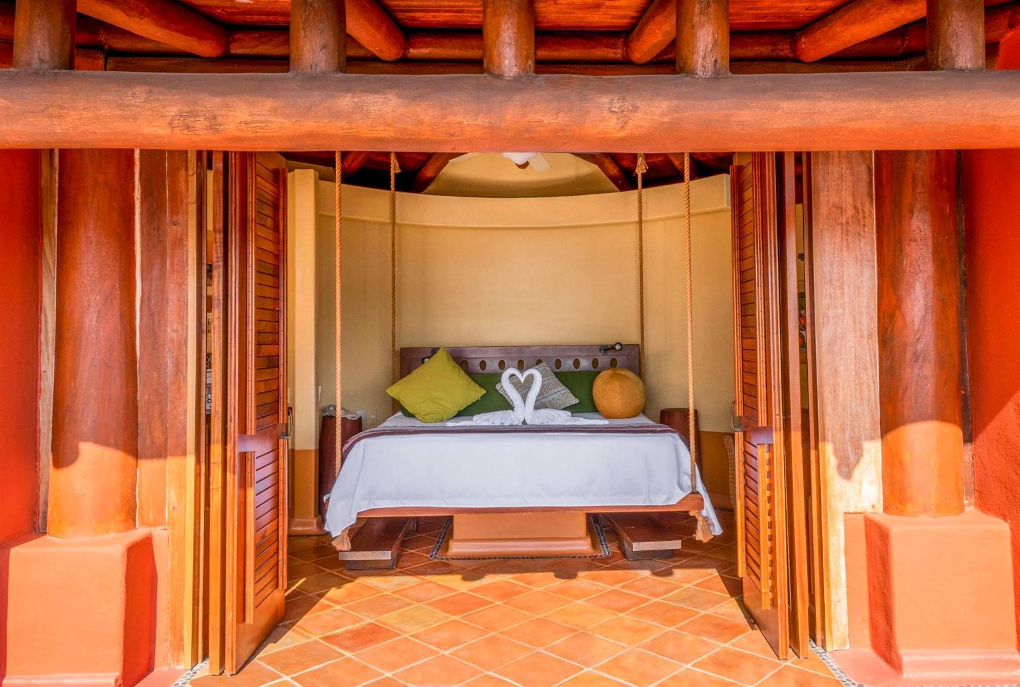 Hilton Grand Vacations Club Zihuatanejo Otel Dış mekan fotoğraf