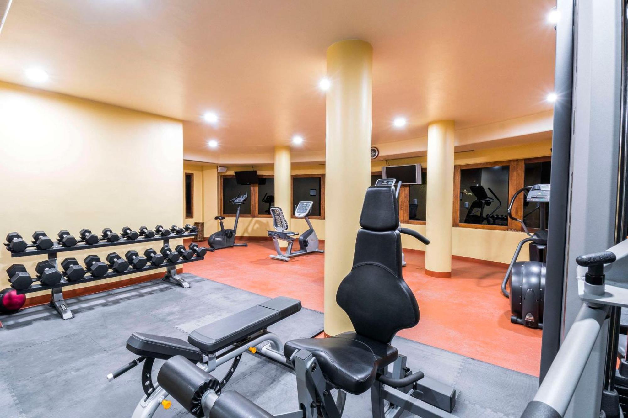 Hilton Grand Vacations Club Zihuatanejo Otel Dış mekan fotoğraf