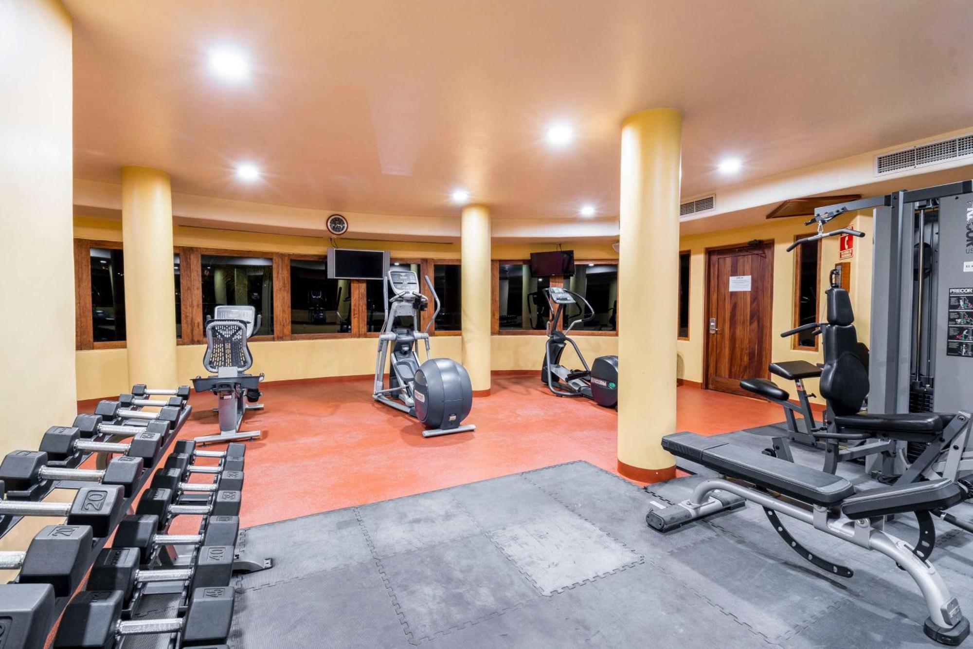 Hilton Grand Vacations Club Zihuatanejo Otel Dış mekan fotoğraf